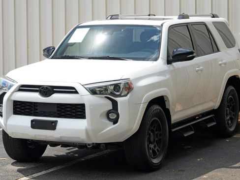 Used 2021 Toyota 4Runner SR5 Premium w/ Moonroof Package AWD/4WD image 45