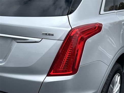 Used 2019 Cadillac XT5 Premium Luxury image 11