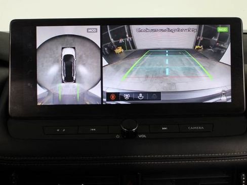 Certified 2026 Nissan Rogue SL FWD image 30