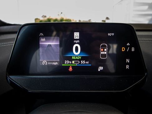 New 2025 Volkswagen ID.4 Pro image 34