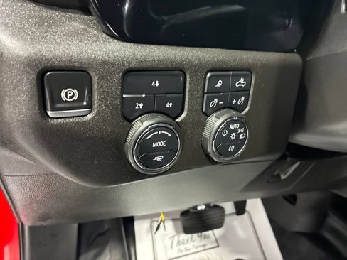 Used 2024 Chevrolet Silverado 3500 LT w/ Convenience Package AWD/4WD image 20