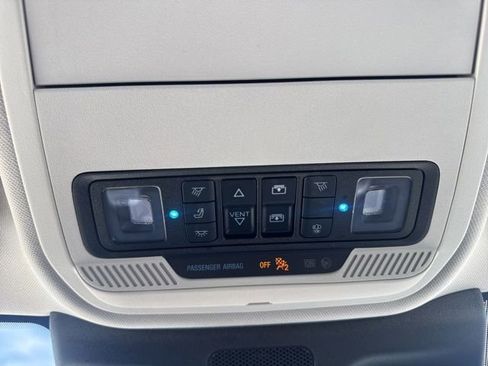Used 2025 Ford Expedition Active AWD/4WD image 24
