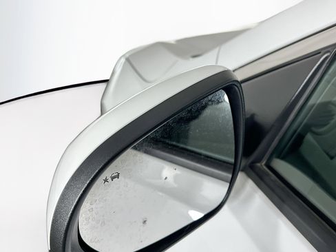 Used 2025 Buick Encore GX Preferred image 16