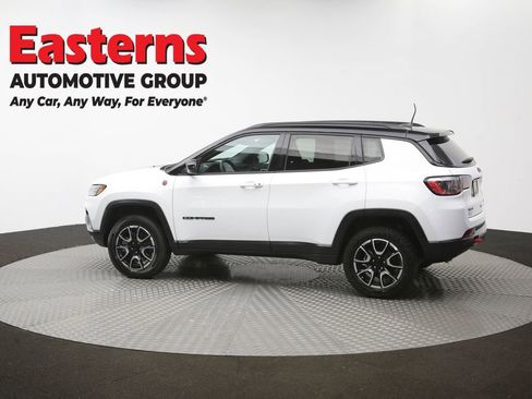 Used 2024 Jeep Compass Trailhawk AWD/4WD image 61