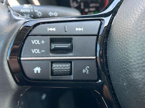 Used 2025 Honda CR-V EX-L image 8