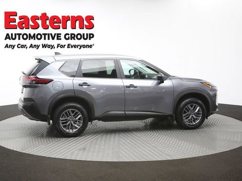 Used 2023 Nissan Rogue S AWD/4WD image 44