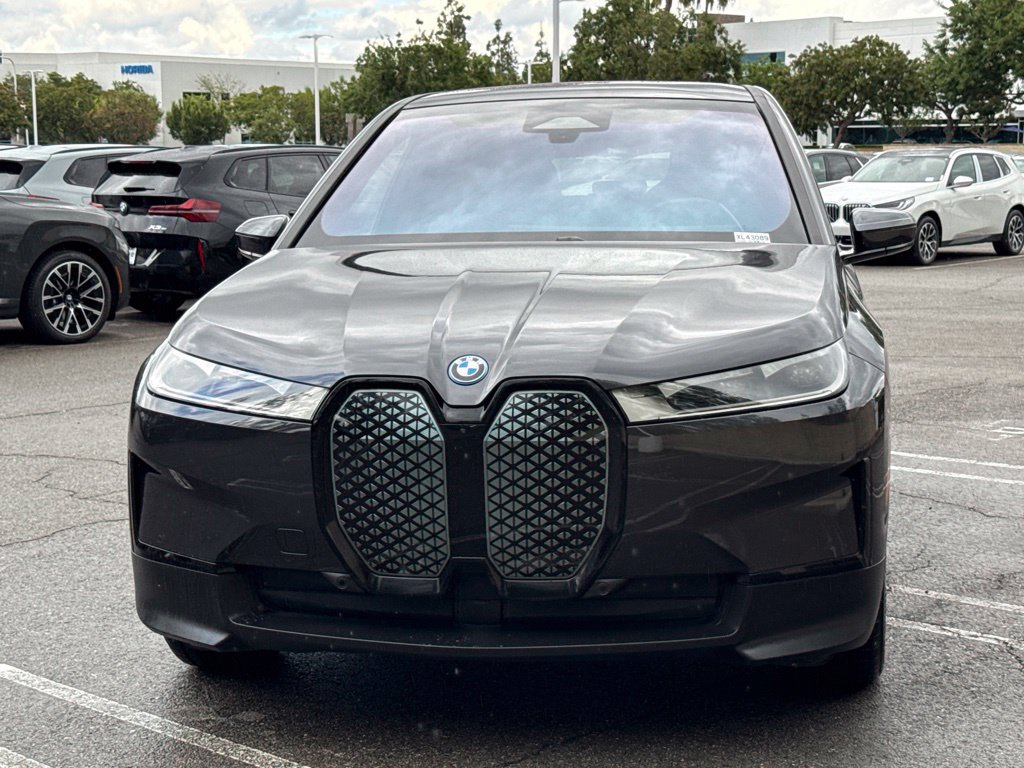 Used 2024 BMW iX xDrive50 w/ Convenience Package AWD/4WD image 3