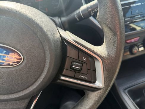 Used 2018 Subaru Crosstrek 2.0i AWD/4WD image 25