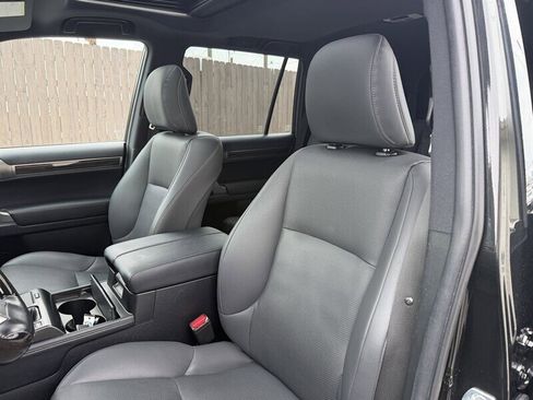Used 2023 Lexus GX 460 Premium AWD/4WD image 21