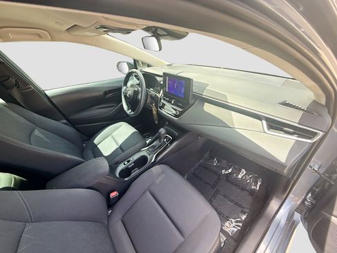 Used 2024 Toyota Corolla LE FWD image 32