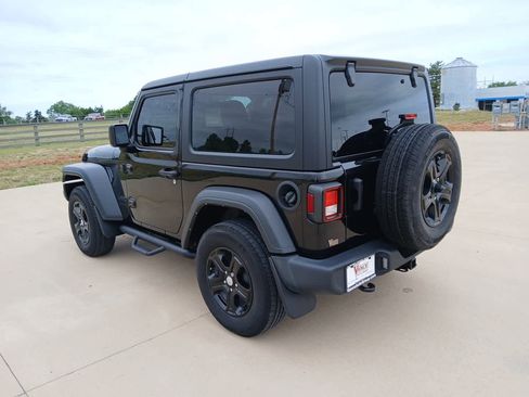 Used 2022 Jeep Wrangler Sport AWD/4WD image 39