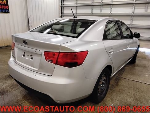 Used 2012 Kia Forte LX FWD image 3