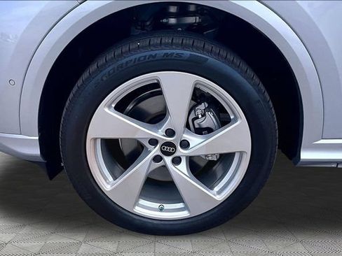 New 2026 Audi Q5 Premium Plus AWD/4WD image 8