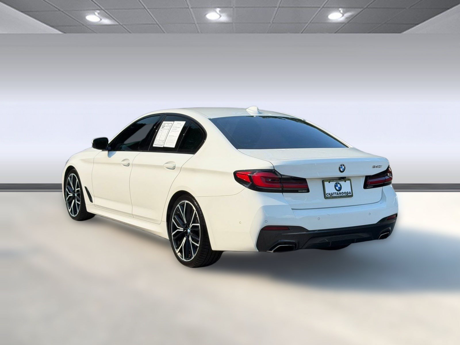 Used 2021 BMW 540i w/ M Sport Package RWD image 3