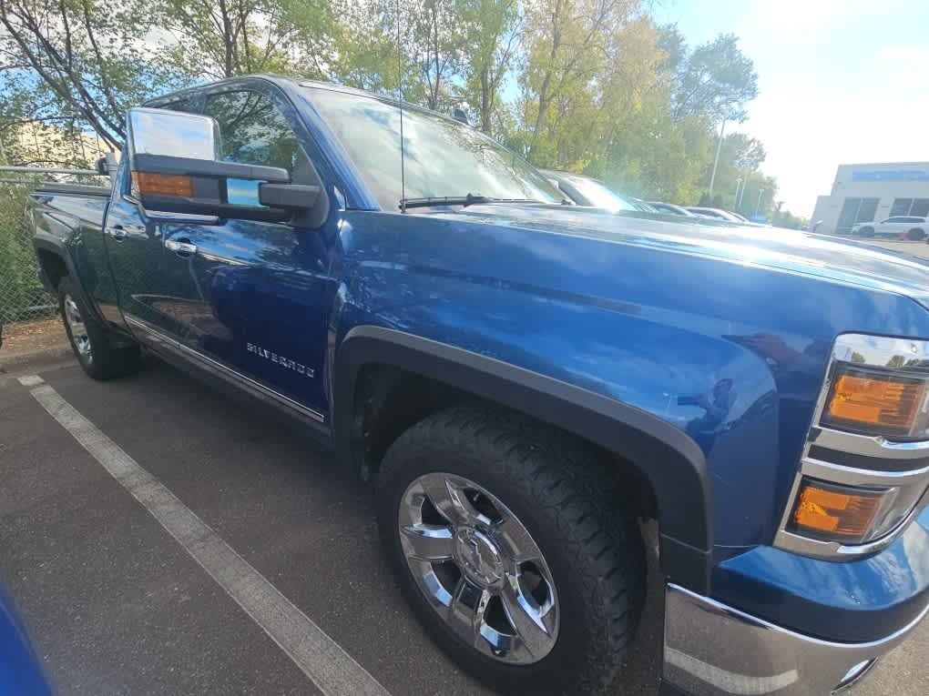 Used 2015 Chevrolet Silverado 1500 LTZ w/ LTZ Plus Package AWD/4WD image 3