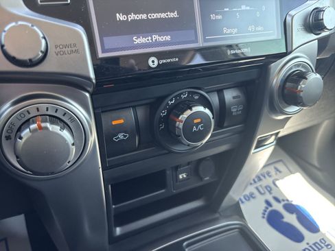 Used 2024 Toyota 4Runner SR5 image 21