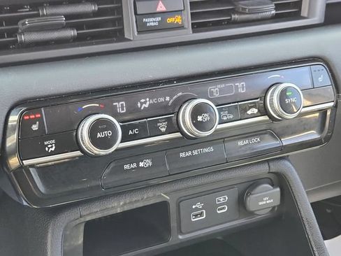 Used 2025 Honda Pilot EX-L image 28