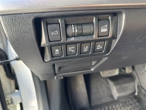 Used 2018 Subaru Outback 3.6R Touring image 20