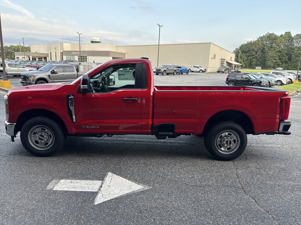 New 2026 Ford F350 XL w/ XL Driver Assist Package RWD image 4