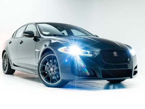 Used 2015 Jaguar XF Sport image 5