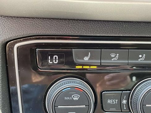 Used 2019 Volkswagen Atlas SEL AWD/4WD image 30