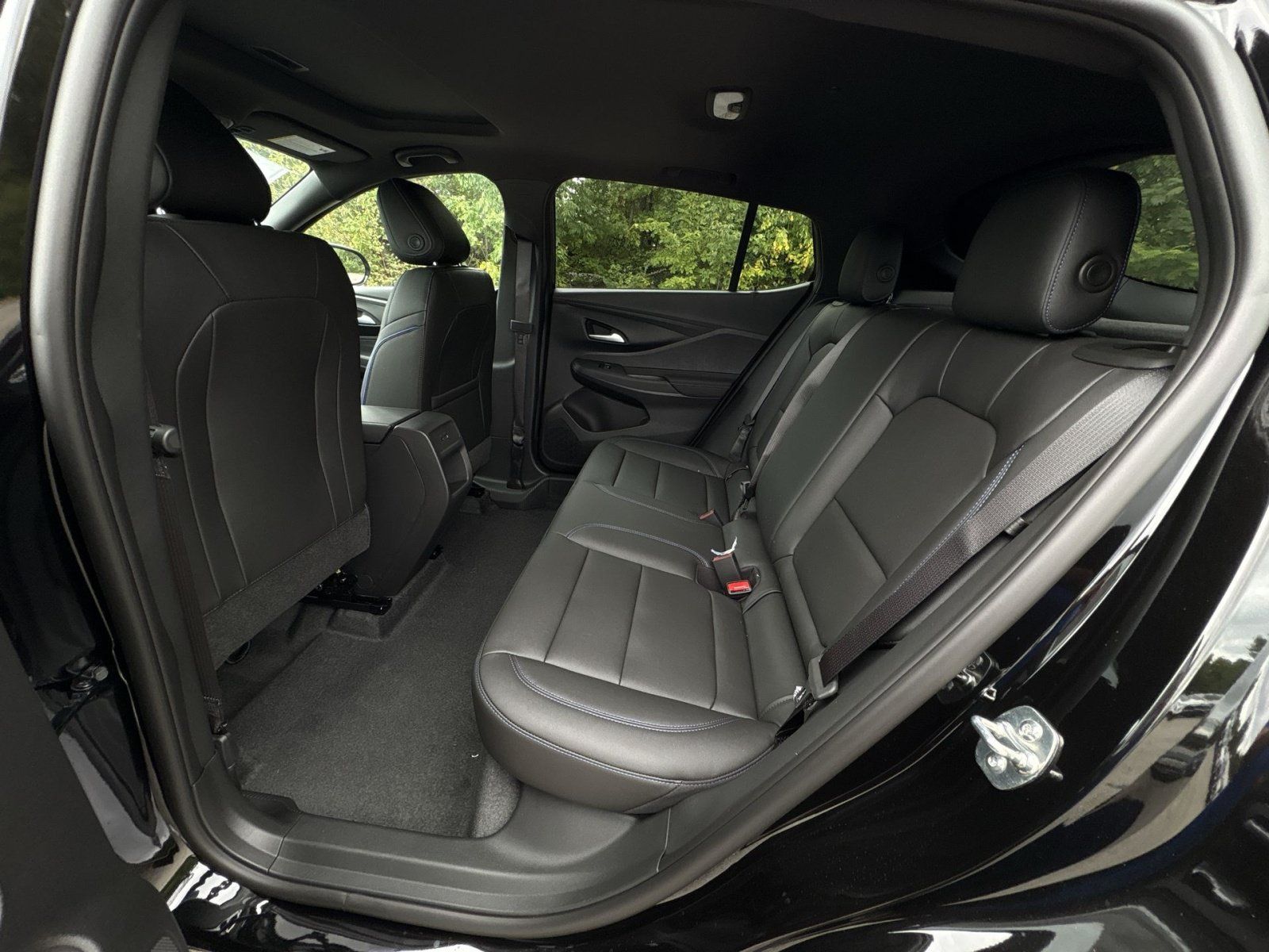 New 2026 Buick Envista Sport Touring w/ Convenience I Package FWD image 24