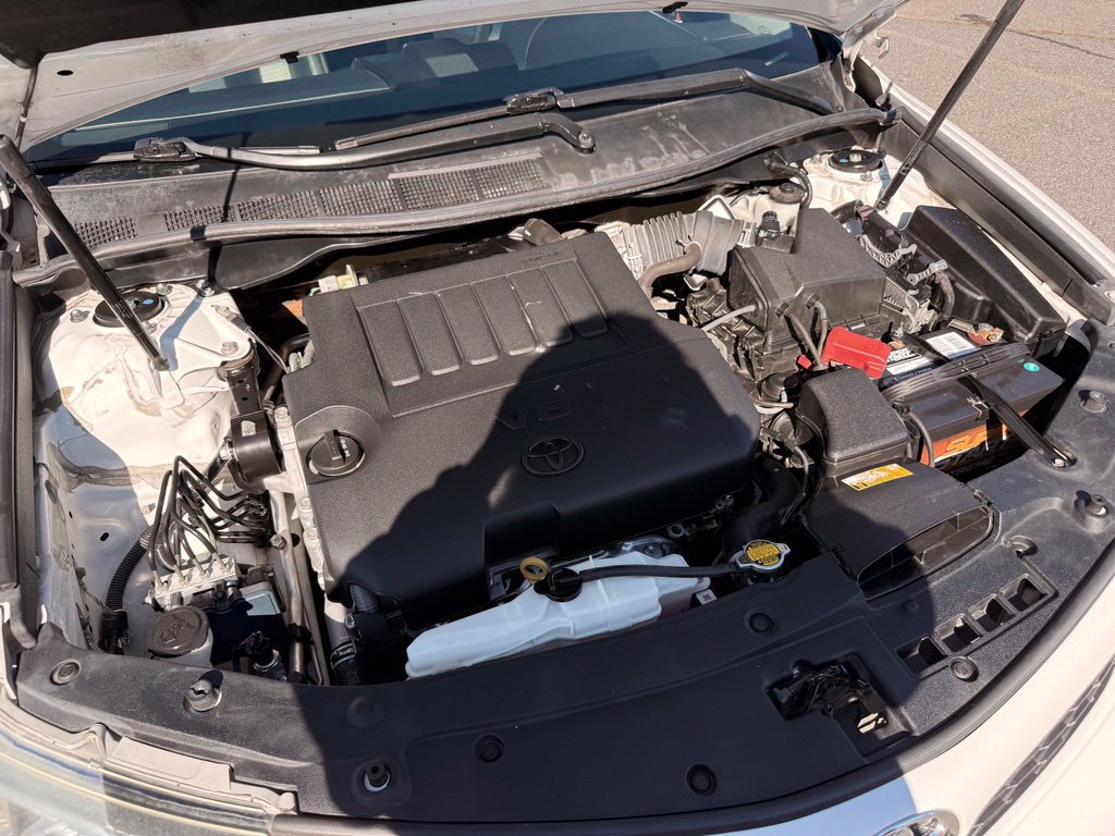 Used 2014 Toyota Camry SE w/ Moonroof Package FWD image 13