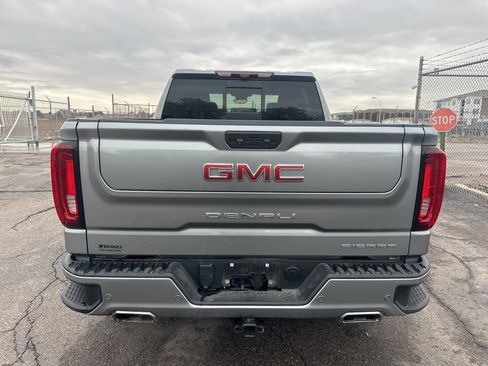 Used 2023 GMC Sierra 1500 Denali w/ Denali Reserve Package AWD/4WD image 5