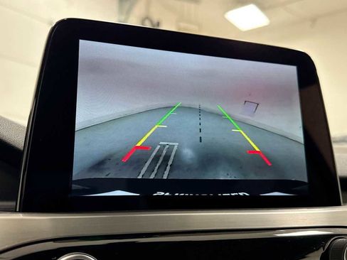 Used 2021 Ford Escape Titanium image 19