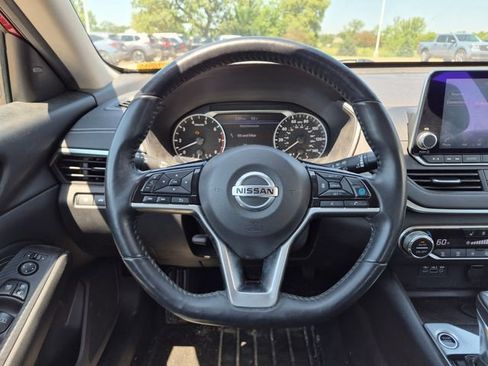 Used 2019 Nissan Altima 2.5 SV AWD/4WD image 16