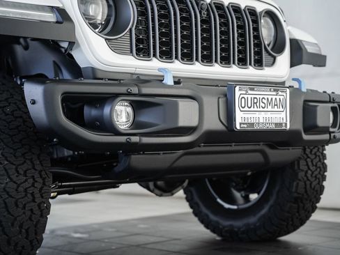 New 2025 Jeep Wrangler Unlimited Rubicon 4xe image 12