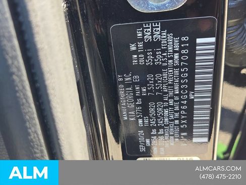 Used 2025 Kia Telluride S FWD image 8