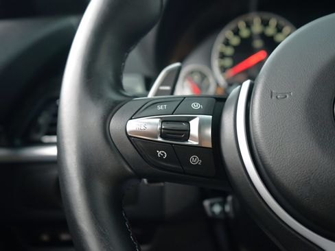 Used 2013 BMW M6 Coupe RWD image 23