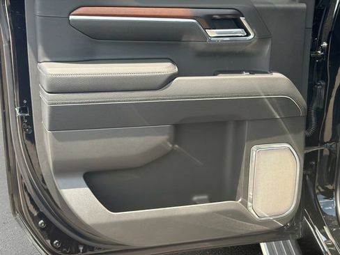 New 2026 GMC Sierra 1500 Denali w/ Denali Reserve Package AWD/4WD image 11