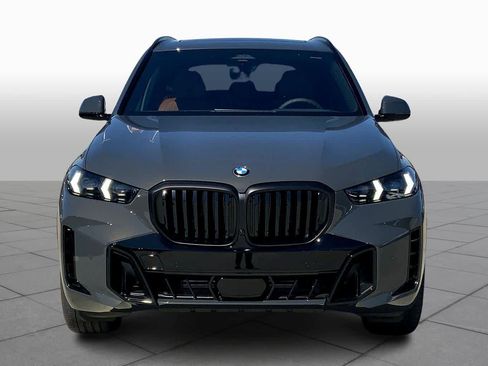 Used 2026 BMW X5 sDrive40i w/ M Sport Package image 3