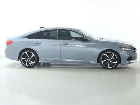 Used 2022 Honda Accord Sport image 11