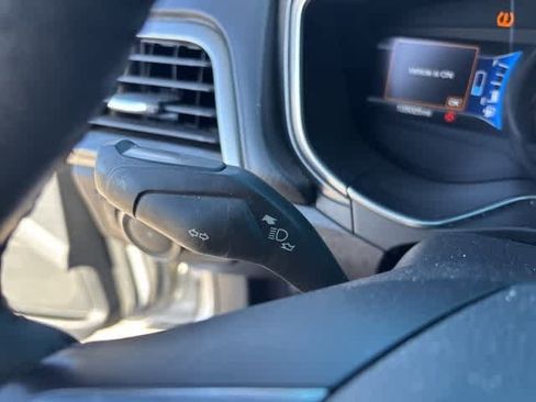 Used 2017 Ford Fusion SE w/ Equipment Group 601A image 15