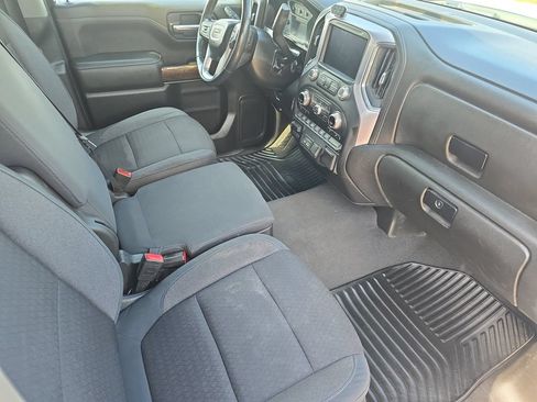 Used 2020 GMC Sierra 1500 SLE w/ SLE Value Package AWD/4WD image 10