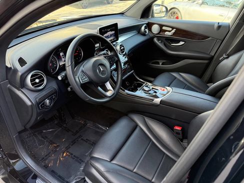 Used 2019 Mercedes-Benz GLC 300 4MATIC Coupe image 23