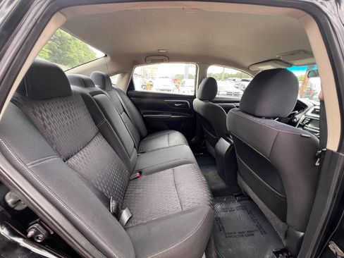 Used 2017 Nissan Altima 2.5 SV FWD image 11