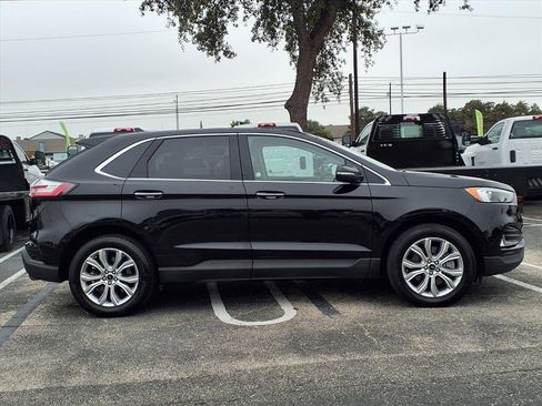 Used 2024 Ford Edge Titanium image 4
