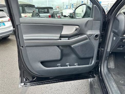Certified 2025 Ford Expedition Active AWD/4WD image 11