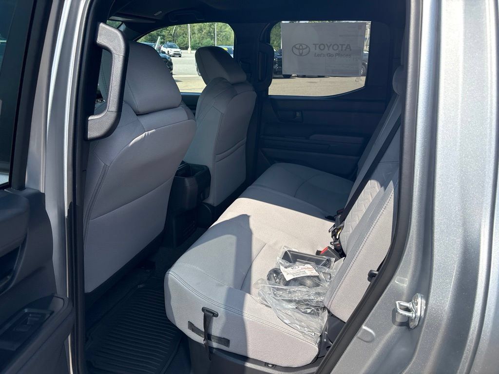 Certified 2026 Toyota Tacoma SR5 AWD/4WD image 15