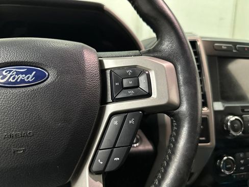 Used 2020 Ford F150 Lariat RWD image 39