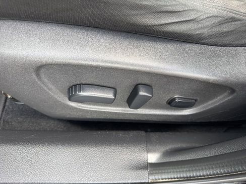 Used 2018 Nissan Rogue Sport SV w/ SV All-Weather Package image 22