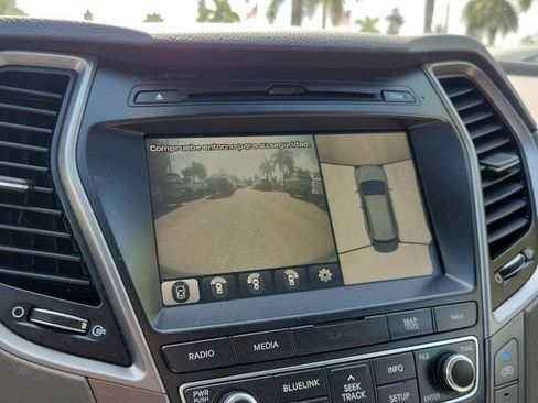 Used 2017 Hyundai Santa Fe SE w/ Ultimate Package FWD image 33