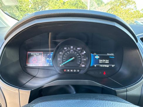 Used 2024 Ford Edge SEL image 28