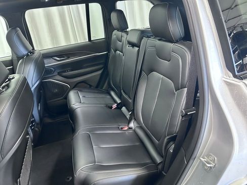 New 2026 Jeep Grand Cherokee Limited AWD/4WD image 22
