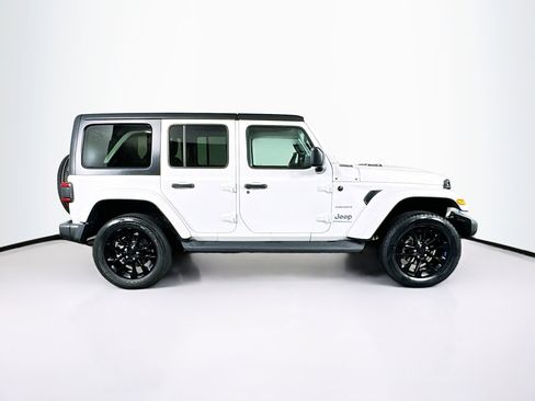 Used 2023 Jeep Wrangler Sahara w/ Cold Weather Group image 10