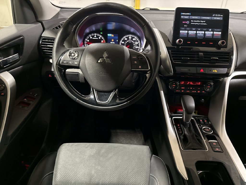 Used 2025 Mitsubishi Eclipse Cross AWD image 11
